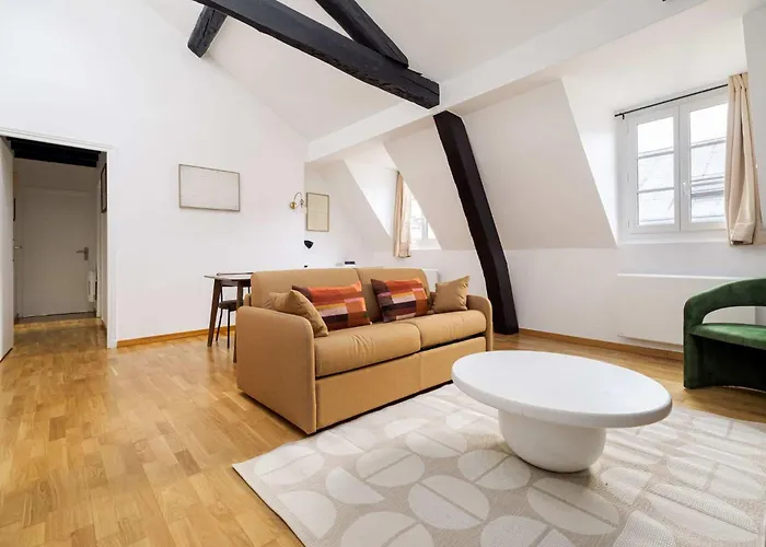 Cozy Flat Near Madeleine Paříž