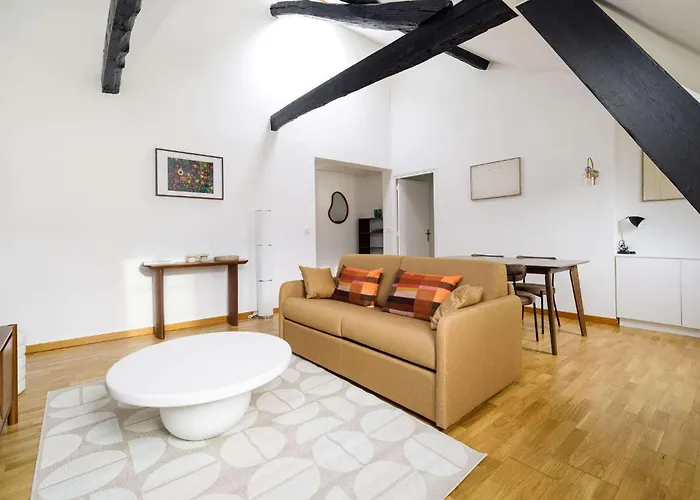 Cozy Flat Near Madeleine Paříž