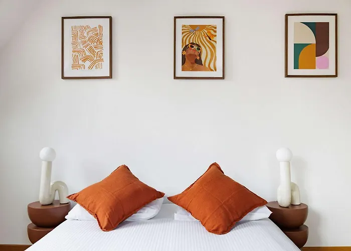 Cozy Flat Near Madeleine